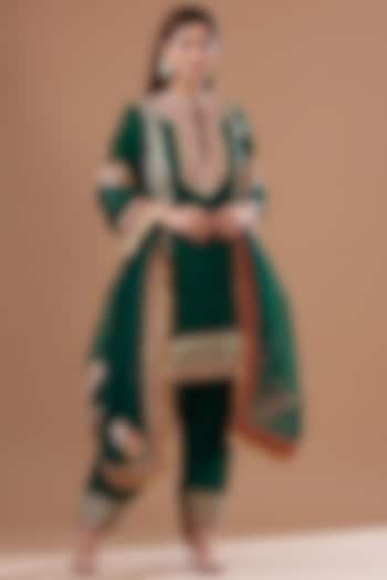 Green Pure Silk Chanderi Embroidered Kurta Set For Girls by Sheetal Batra - Kids at Pernia's Pop Up Shop