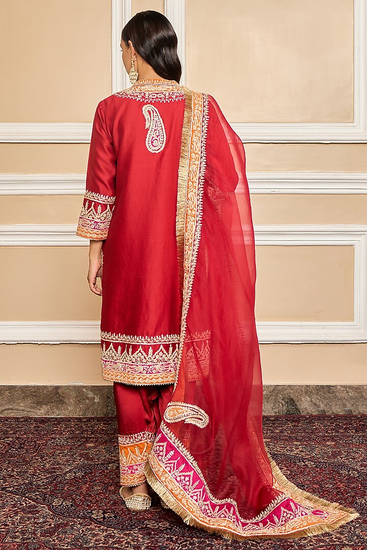 Deep Red Silk Chanderi Embroidered Kurta Set For Girls by Sheetal Batra - Kids at Pernia's Pop Up Shop
