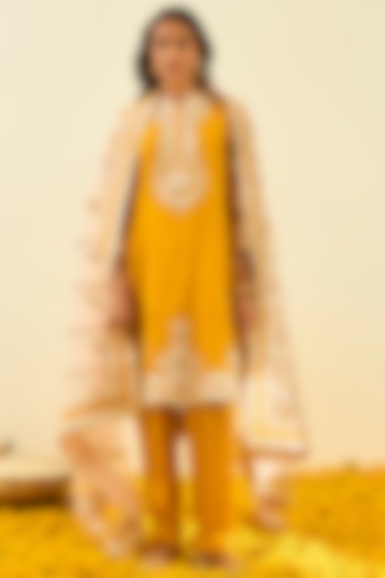 Glaze Mustard Embroidered Kurta Set For Girls by Sheetal Batra - Kids at Pernia's Pop Up Shop