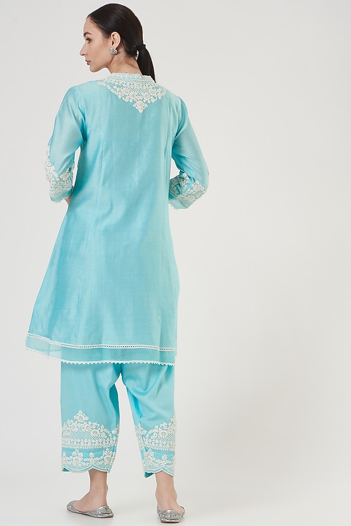 Blue Embroidered Kurta Set For Girls by Sheetal Batra - Kids at Pernia's Pop Up Shop