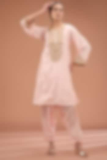 Pink Pure Silk Dori Embroidered Kurta Set For Girls by Sheetal Batra - Kids at Pernia's Pop Up Shop