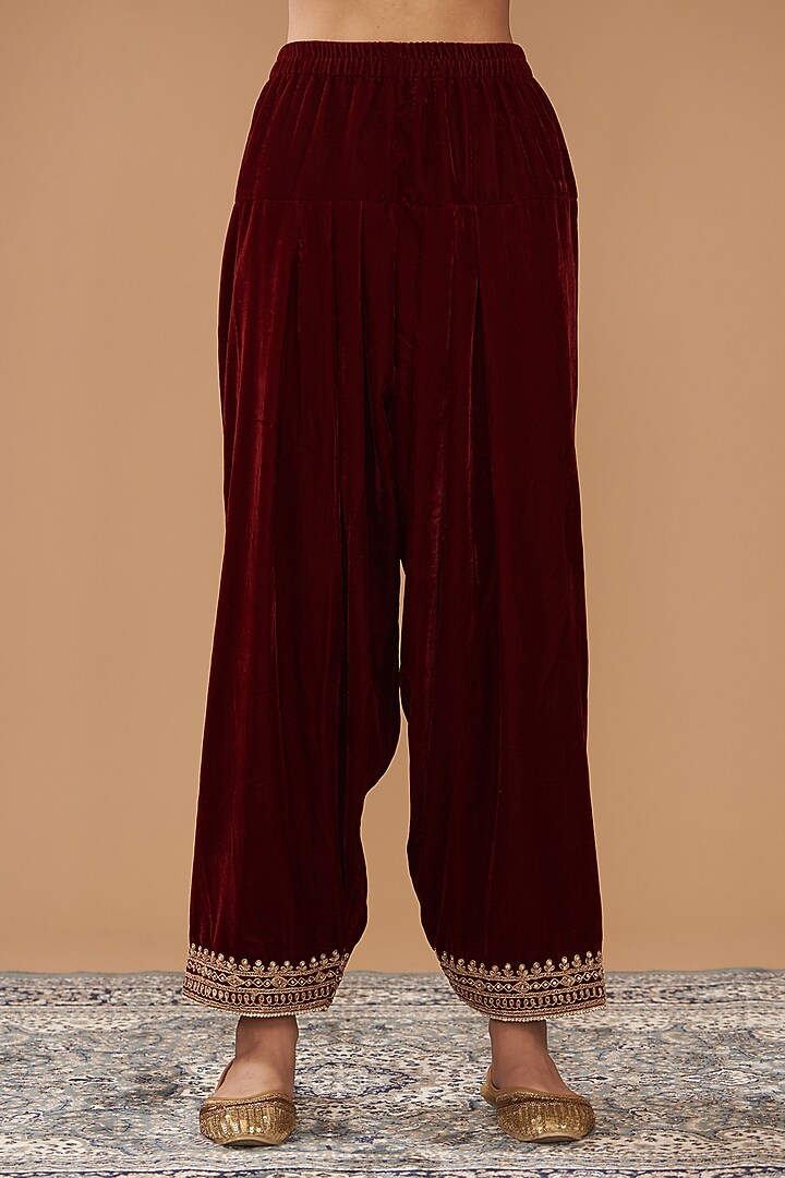Maroon Silk Velvet Hand Embroidered Short Kurta Set For Girls by Sheetal Batra - Kids at Pernia's Pop Up Shop