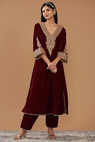 Maroon Silk Velvet Hand Embroidered Long Choga Kurta Set For Girls by Sheetal Batra - Kids