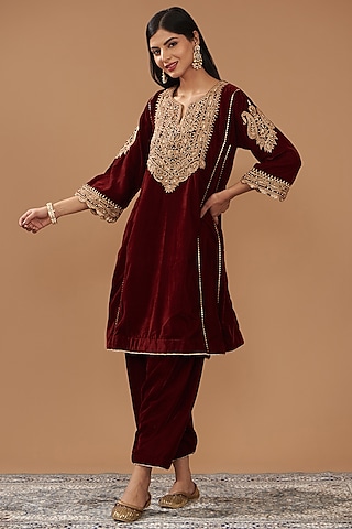 Maroon Silk Velvet Hand Embroidered Choga Kurta Set For Girls by Sheetal Batra - Kids