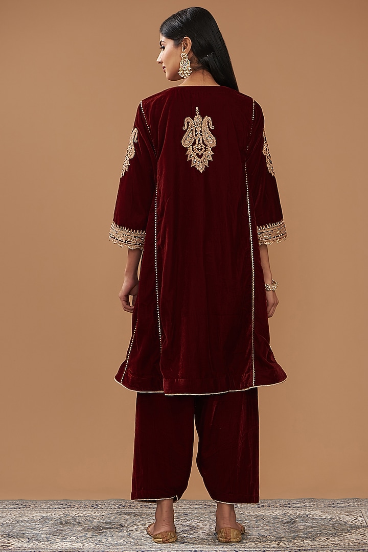 Maroon Silk Velvet Hand Embroidered Choga Kurta Set For Girls by Sheetal Batra - Kids at Pernia's Pop Up Shop