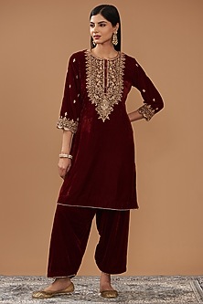 product-color-Maroon