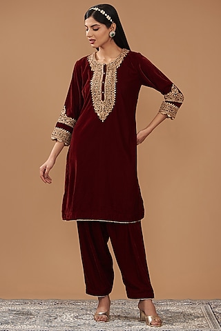 Maroon Silk Velvet Hand Embroidered Straight Kurta Set For Girls by Sheetal Batra - Kids
