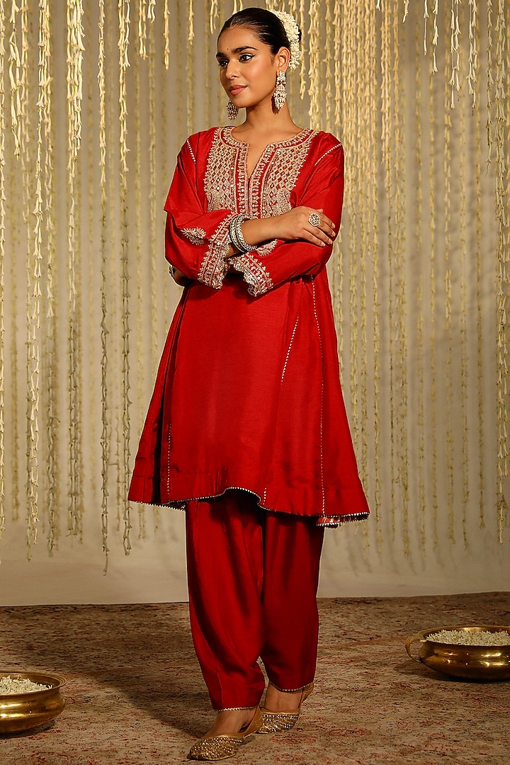 Deep Red Pure Silk Dori Embroidered Kurta Set For Girls by Sheetal Batra - Kids at Pernia's Pop Up Shop