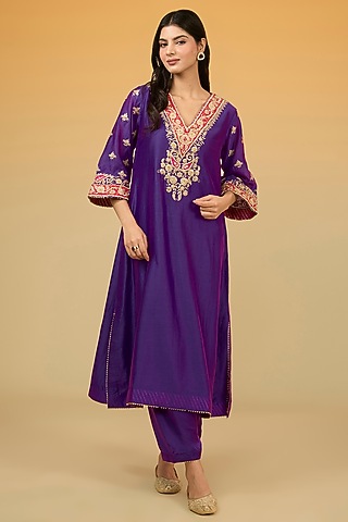 Purple Silk Chanderi Banarasi Hand Embroidered Kurta Set For Girls by Sheetal Batra - Kids