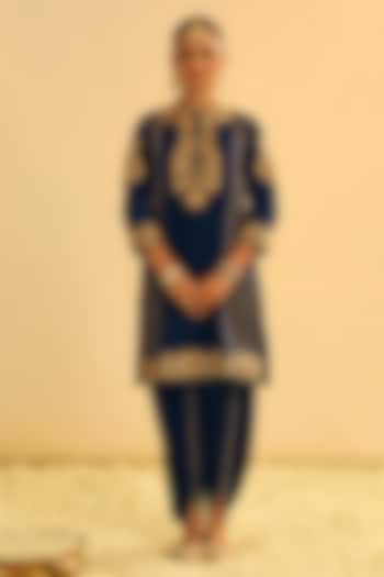 Deep Blue Chanderi Silk Embroidered Kurta Set For Girls by Sheetal Batra - Kids at Pernia's Pop Up Shop
