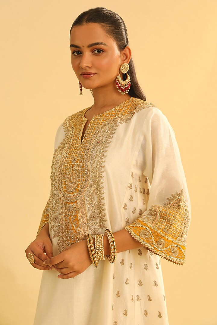 Daisy Ivory Silk Chanderi Kashmiri Embroidered Kurta Set For Girls by Sheetal Batra - Kids at Pernia's Pop Up Shop