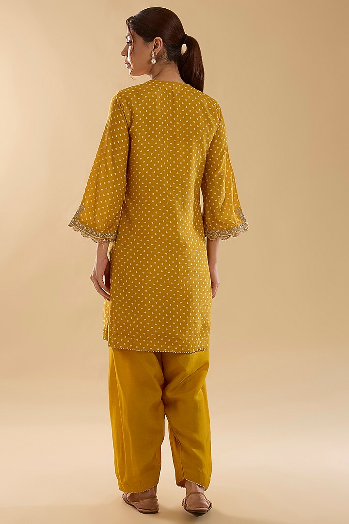 Mustard Upada Silk Kashmiri Tilla Embroidered Kurta Set For Girls by Sheetal Batra - Kids at Pernia's Pop Up Shop