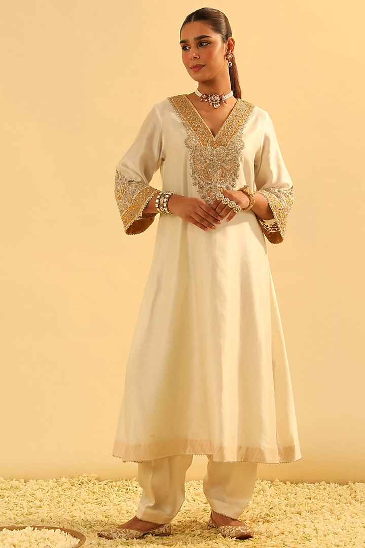 Daisy Ivory Silk Chanderi Embroidered A-Line Kurta Set For Girls by Sheetal Batra - Kids at Pernia's Pop Up Shop
