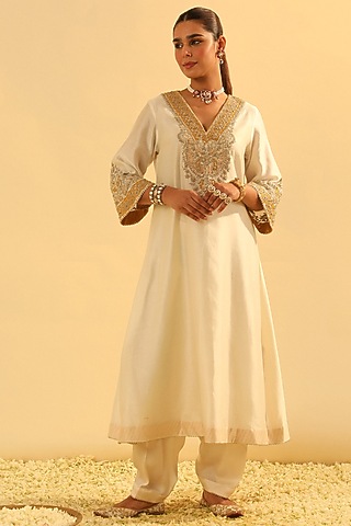 Daisy Ivory Silk Chanderi Embroidered A-Line Kurta Set For Girls by Sheetal Batra - Kids