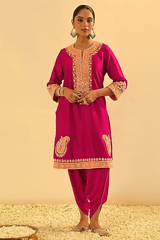 Hot Pink Silk Chanderi Kashmiri Tilla Embroidered Short Kurta Set For Girls by Sheetal Batra - Kids