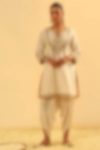 Ivory Silk Chanderi Embroidered Short Kurta Set For Girls by Sheetal Batra - Kids at Pernia's Pop Up Shop