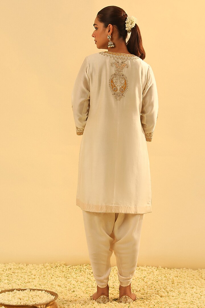 Ivory Silk Chanderi Embroidered Short Kurta Set For Girls by Sheetal Batra - Kids at Pernia's Pop Up Shop