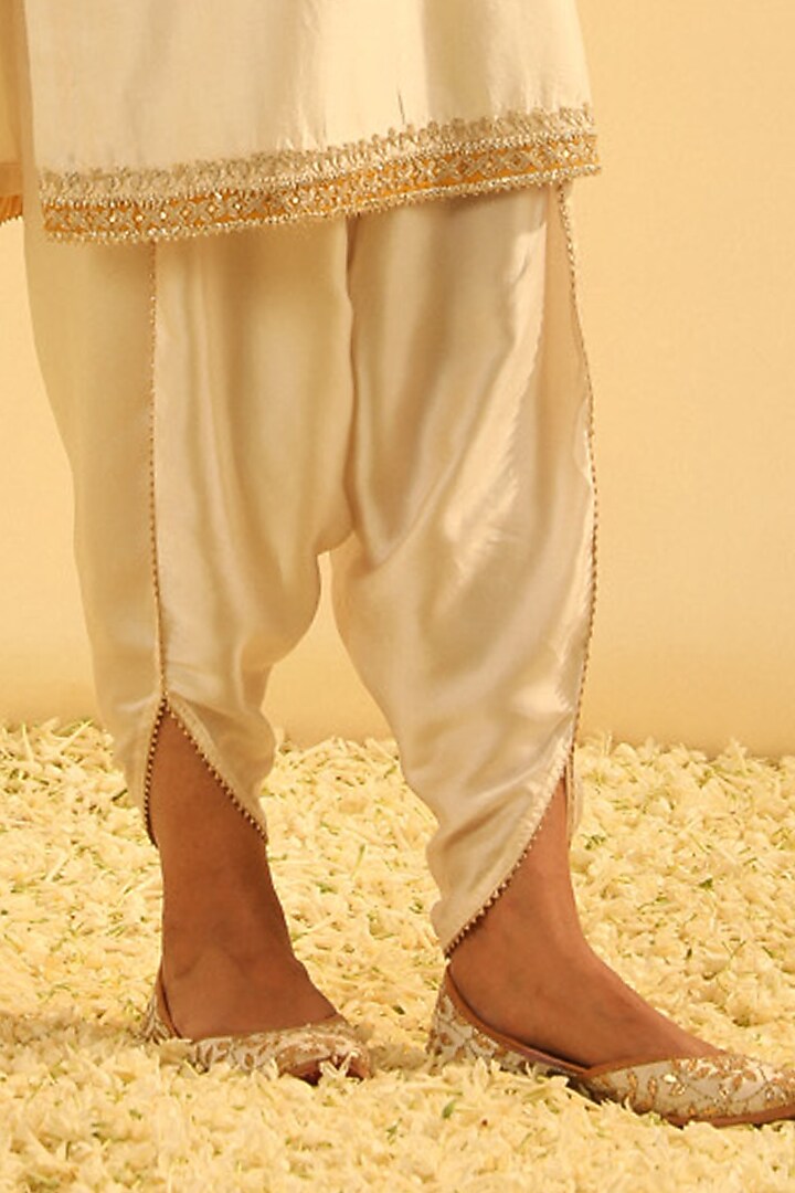 Ivory Silk Chanderi Embroidered Short Kurta Set For Girls by Sheetal Batra - Kids at Pernia's Pop Up Shop