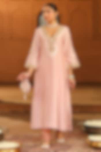 Blush Pink Pure Silk Chanderi Embroidered A-Line Kurta Set For Girls by Sheetal Batra - Kids at Pernia's Pop Up Shop