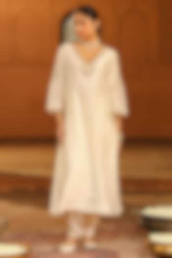 Ivory Pure Silk Chanderi Embroidered A-Line Kurta Set For Girls by Sheetal Batra - Kids at Pernia's Pop Up Shop