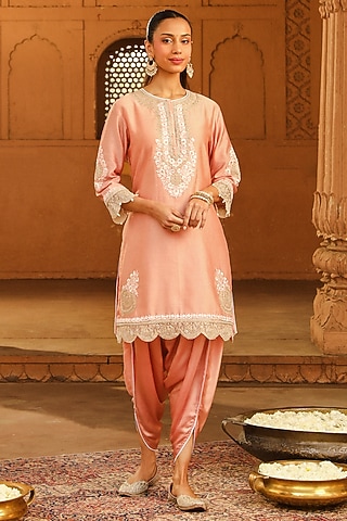 Off-Rose Silk Chanderi Embroidered Short Kurta Set For Girls by Sheetal Batra - Kids