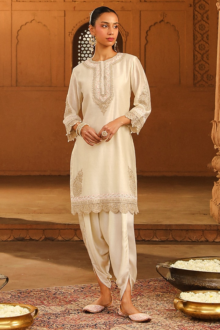 Ivory Silk Chanderi Embroidered Short Kurta Set For Girls by Sheetal Batra - Kids at Pernia's Pop Up Shop