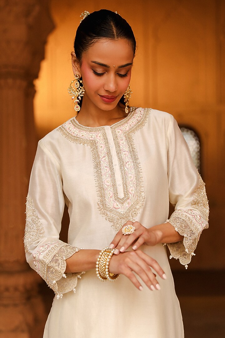 Ivory Silk Chanderi Embroidered Short Kurta Set For Girls by Sheetal Batra - Kids at Pernia's Pop Up Shop