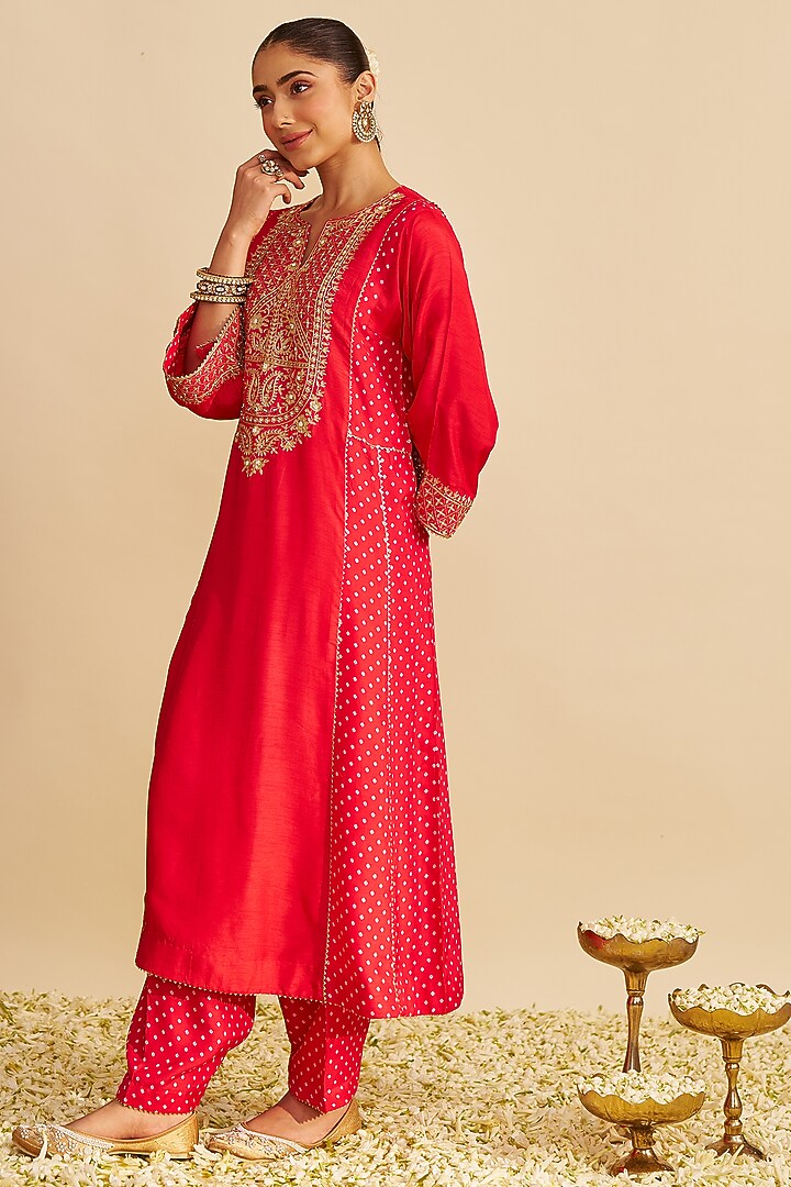 Red Pure Upada Silk Sequins Embroidered Kurta Set For Girls by Sheetal Batra - Kids at Pernia's Pop Up Shop