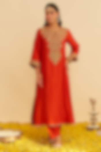 Burnt Orange Upada Silk Kiran Dori Embroidered Kaftan Set For Girls by Sheetal Batra - Kids at Pernia's Pop Up Shop
