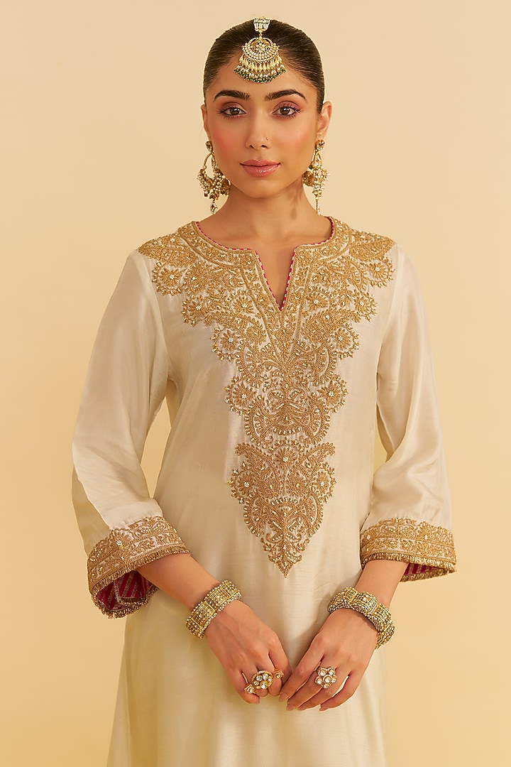 Daisy Ivory Upada Silk Kiran Dori Embroidered Kaftan Set For Girls by Sheetal Batra - Kids at Pernia's Pop Up Shop