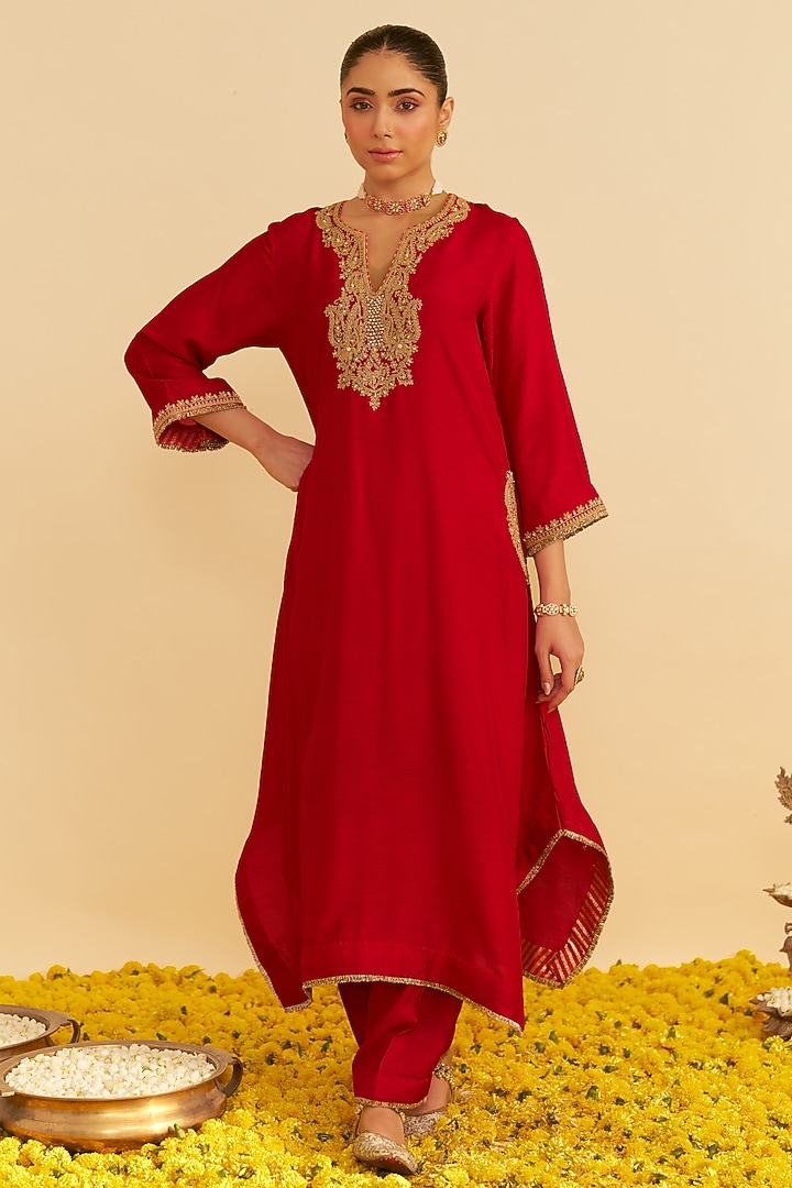 Deep Red Upada Silk Kiran Dori Embroidered Kaftan Set For Girls by Sheetal Batra - Kids at Pernia's Pop Up Shop