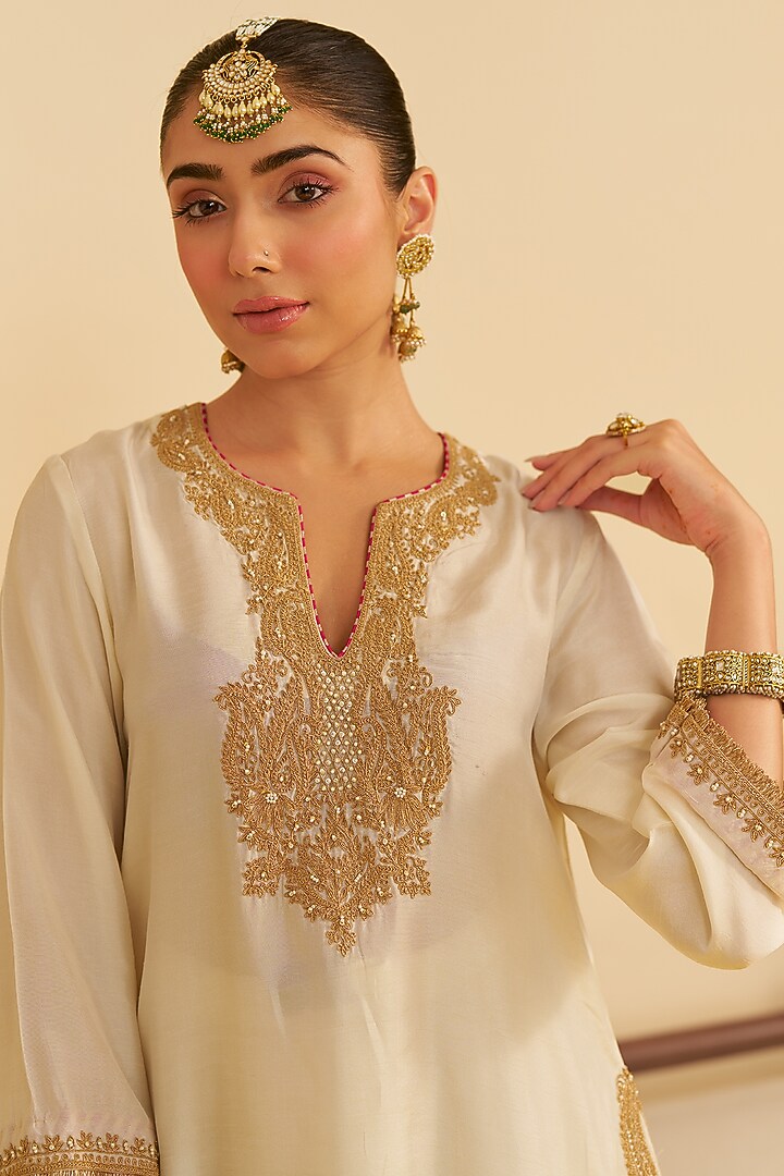 Daisy Ivory Upada Silk Kiran Dori Embroidered Kaftan Set For Girls by Sheetal Batra - Kids at Pernia's Pop Up Shop