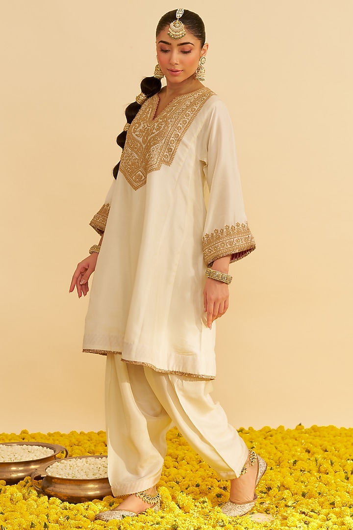 Daisy Ivory Upada Silk Kiran Dori Embroidered Kurta Set For Girls by Sheetal Batra - Kids at Pernia's Pop Up Shop