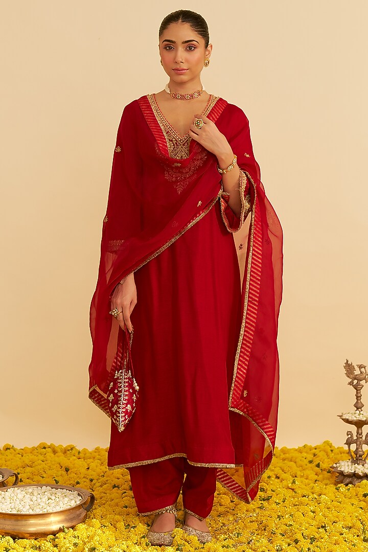 Deep Red Upada Silk Kiran Dori Embroidered Kaftan Set For Girls by Sheetal Batra - Kids at Pernia's Pop Up Shop