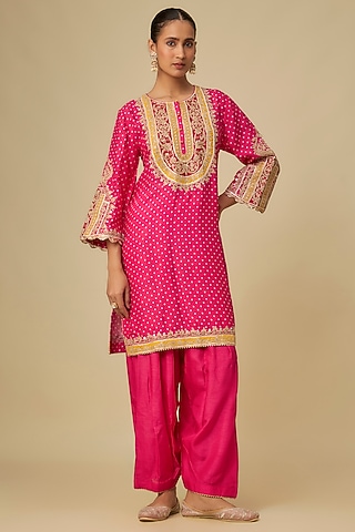 Pink Upada Silk Kashmiri Tilla Embroidered Kurta Set For Girls by Sheetal Batra - Kids