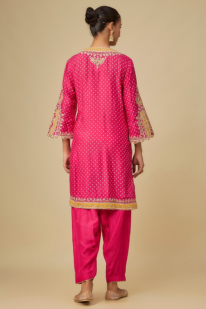 Pink Upada Silk Kashmiri Tilla Embroidered Kurta Set For Girls by Sheetal Batra - Kids at Pernia's Pop Up Shop