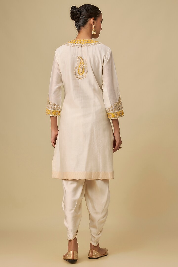 Ivory Silk Chanderi Kashmiri Tilla Embroidered Kurta Set For Girls by Sheetal Batra - Kids at Pernia's Pop Up Shop