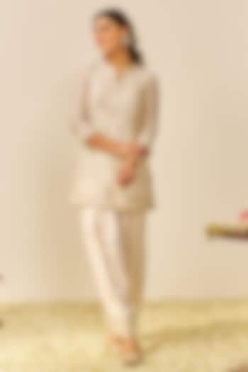 Daisy Ivory Chanderi Silk A-Line Kurta Set For Girls by Sheetal Batra - Kids at Pernia's Pop Up Shop