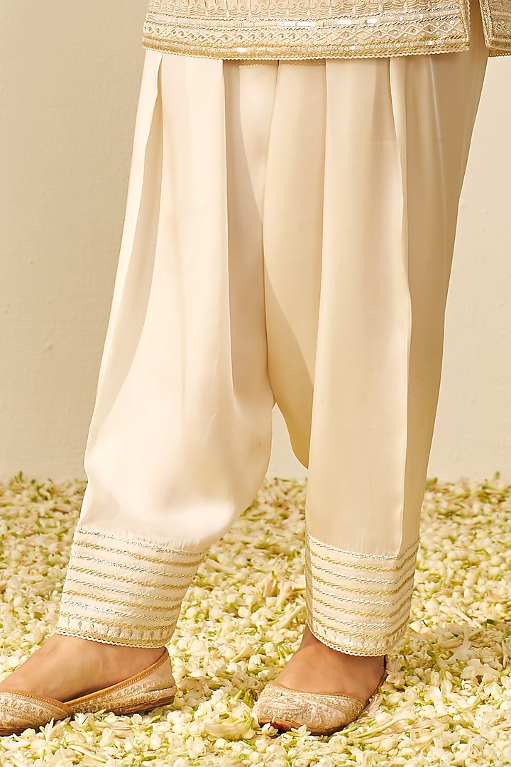 Daisy Ivory Chanderi Silk A-Line Kurta Set For Girls by Sheetal Batra - Kids at Pernia's Pop Up Shop