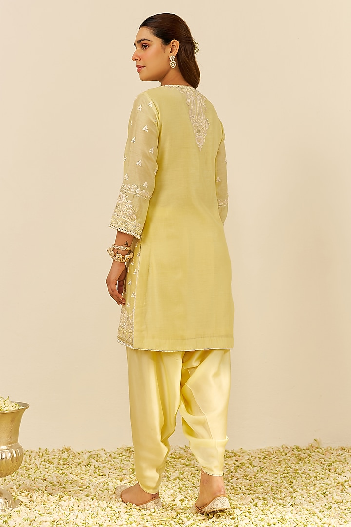 Lemon Yellow Chanderi Silk Short Kurta Set For Girls by Sheetal Batra - Kids at Pernia's Pop Up Shop