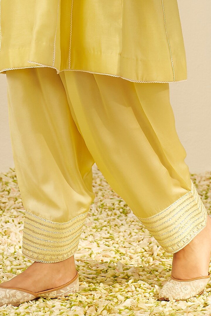 Lemon Yellow Chanderi Silk Short Kurta Set For Girls by Sheetal Batra - Kids at Pernia's Pop Up Shop