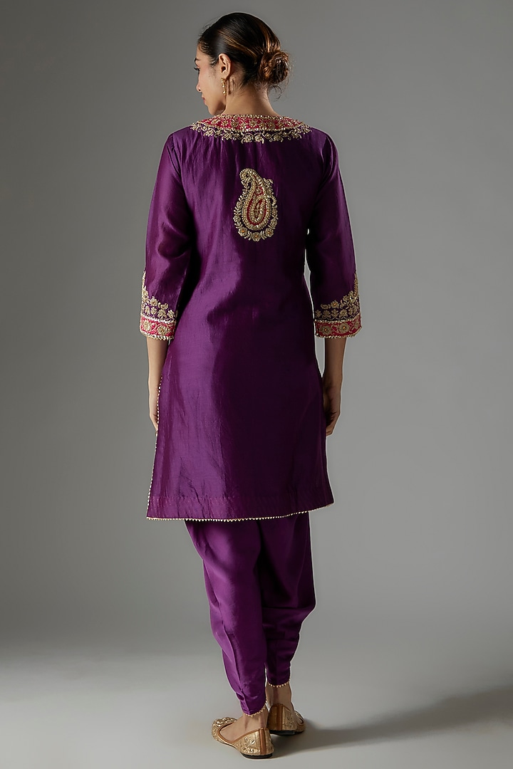 Purple Silk Chanderi Kashmiri Tilla Embroidered Kurta Set For Girls by Sheetal Batra - Kids at Pernia's Pop Up Shop