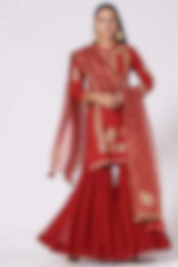 Maroon Embroidered Gharara Set For Girls by Sheetal Batra - Kids at Pernia's Pop Up Shop