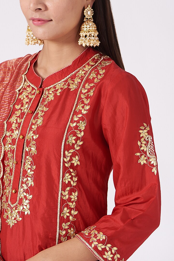 Maroon Embroidered Gharara Set For Girls by Sheetal Batra - Kids at Pernia's Pop Up Shop