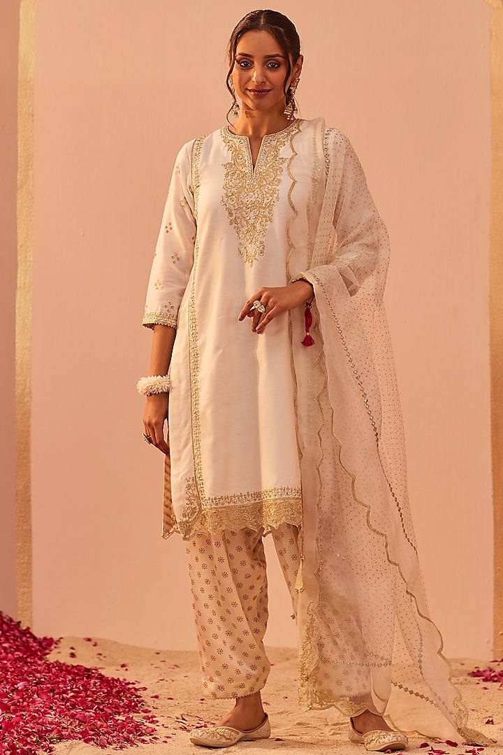 Daisy Ivory Silk Chanderi & Banarasi Embroidered Kurta Set For Girls by Sheetal Batra - Kids at Pernia's Pop Up Shop