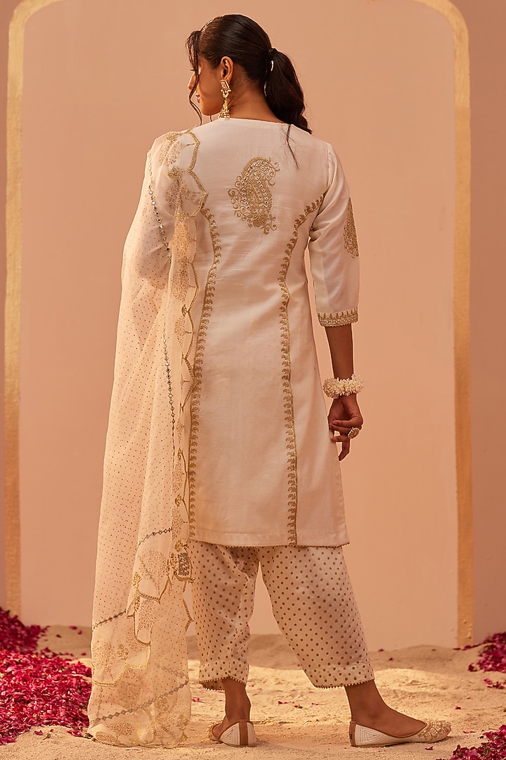 Daisy Ivory Silk Chanderi Printed & Embroidered Kurta Set For Girls by Sheetal Batra - Kids at Pernia's Pop Up Shop
