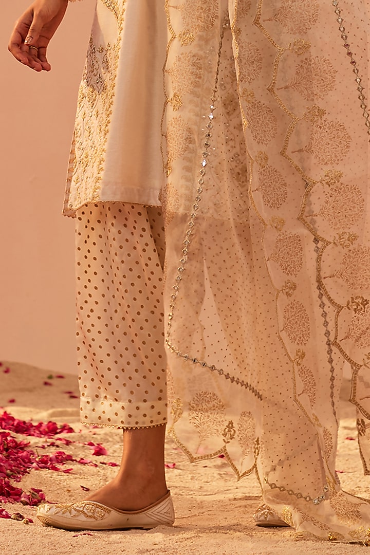 Daisy Ivory Silk Chanderi Printed & Embroidered Kurta Set For Girls by Sheetal Batra - Kids at Pernia's Pop Up Shop