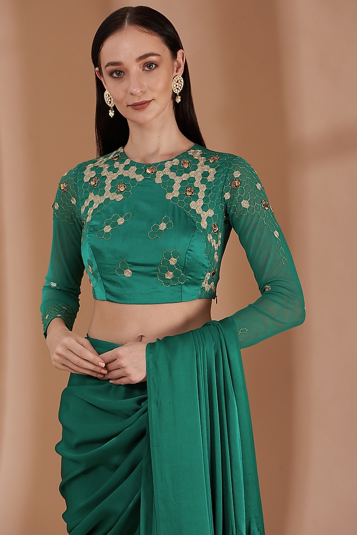 Emerald Green Satin Wedding Saree Set by Label By Shalini Bhagat at Pernia's Pop Up Shop