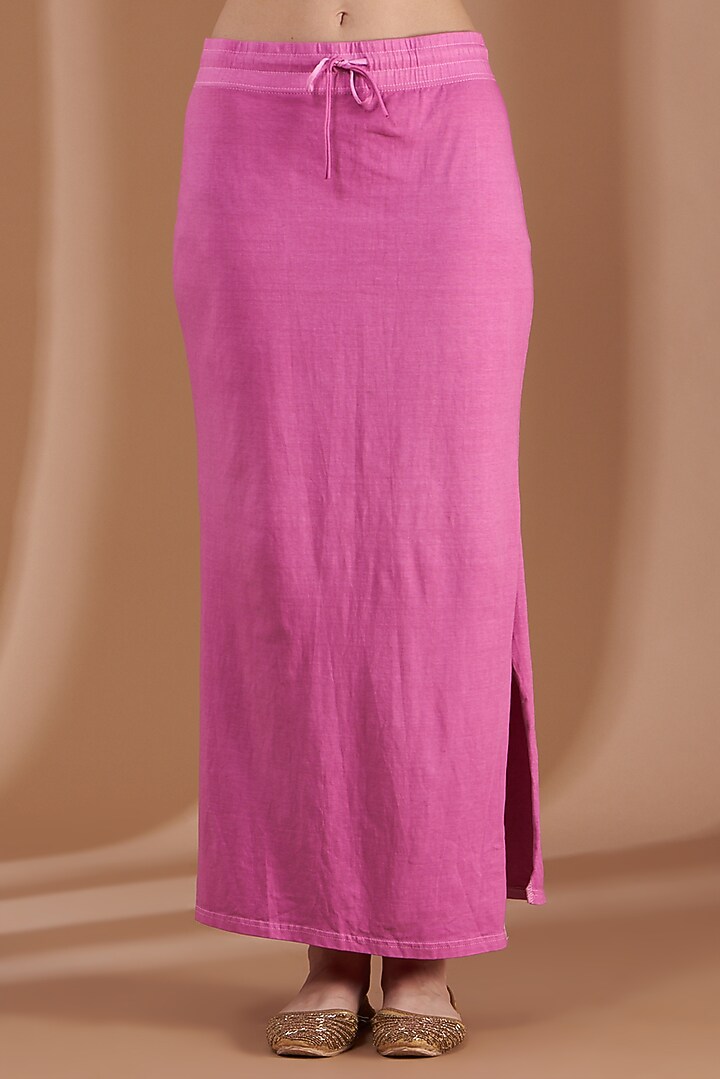 Onion Pink Embroidered Party Wear Saree Set by Label By Shalini Bhagat at Pernia's Pop Up Shop