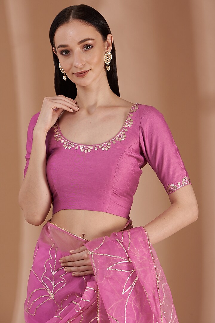 Onion Pink Embroidered Party Wear Saree Set by Label By Shalini Bhagat at Pernia's Pop Up Shop